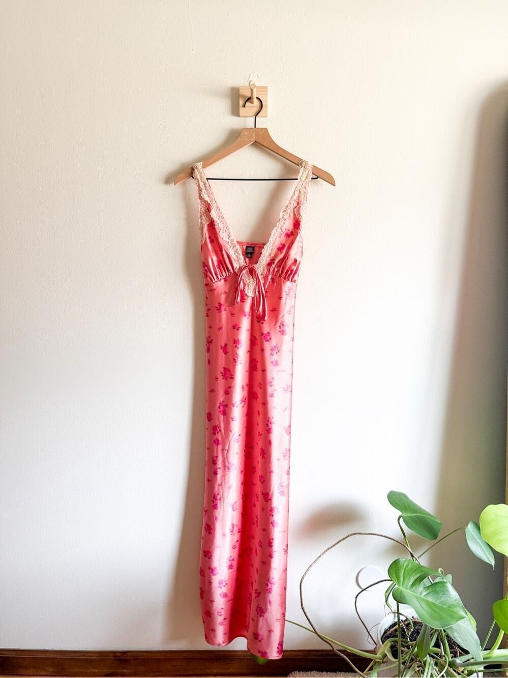 Wild Fable Satin Floral Dress Size XS - Picture 3 of 7